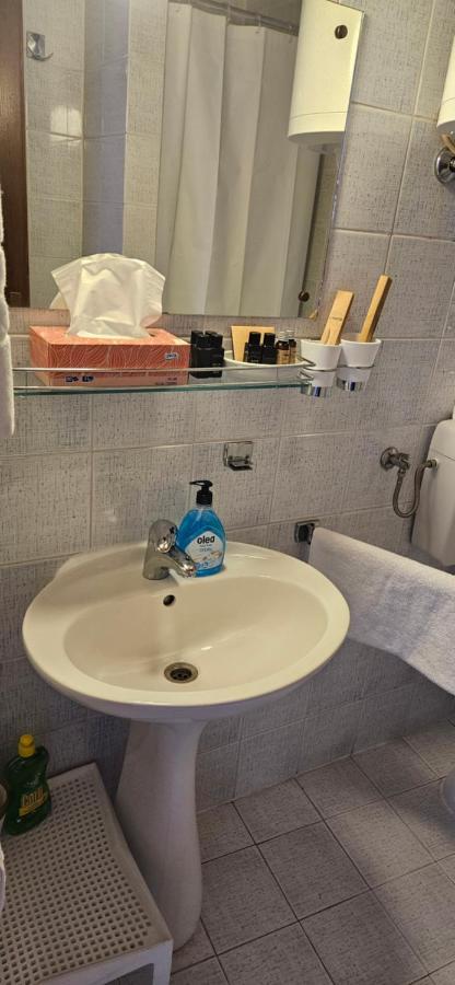 Salyna "Rooms Bela" Ičići Kültér fotó